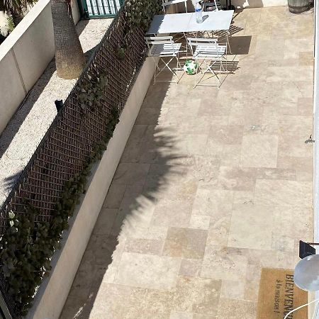 Appartement Neuf, 2 Chambres, Terrasse Plein Sud A サント・マキシム エクステリア 写真