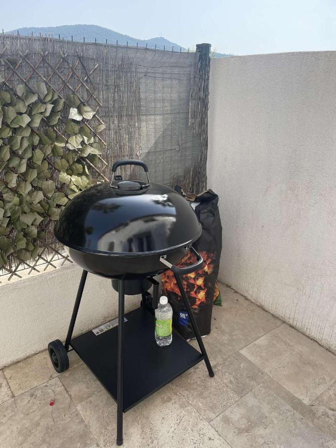Appartement Neuf, 2 Chambres, Terrasse Plein Sud A サント・マキシム エクステリア 写真